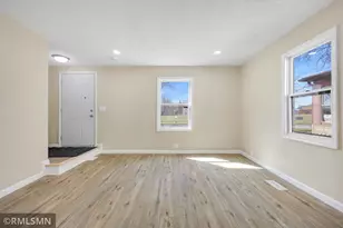 853 Conway St, Saint Paul, MN 55106 - Photo 2