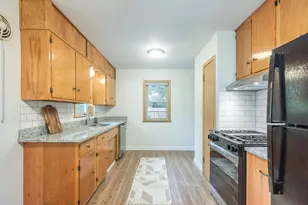 1155 4th St E, Saint Paul, MN 55106 - Photo 10