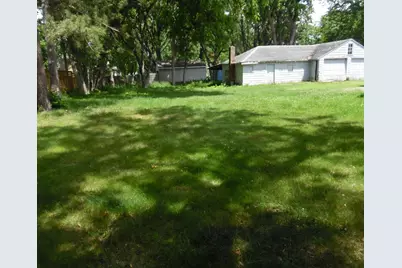 643 W Broadway Avenue, Forest Lake, MN 55025 - Photo 4