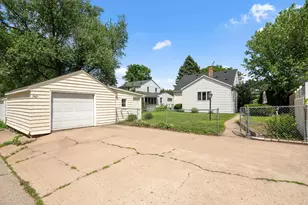 3611 Lee Ave N, Robbinsdale, MN 55422 - Photo 34