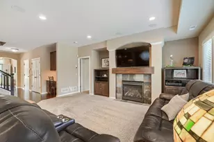 12286 Midway Cir NE, Blaine, MN 55449 - Photo 6