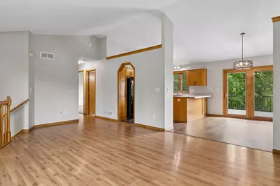 6111 45th Street N, Oakdale, MN 55128 - Photo 10