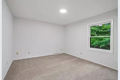 7483 Hydram Avenue S, Cottage Grove, MN 55016 - Photo 14