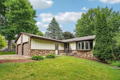 7483 Hydram Avenue S, Cottage Grove, MN 55016 - Photo 2