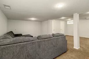 1194 Farrington St, Saint Paul, MN 55117 - Photo 24