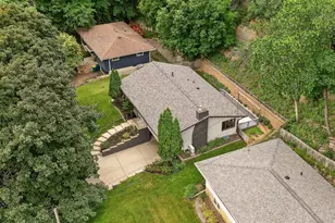 1019 11th St SW, Rochester, MN 55902 - Photo 30