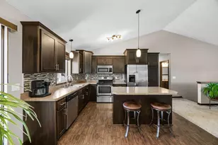 10 8th Ave SE, Isanti, MN 55040 - Photo 14