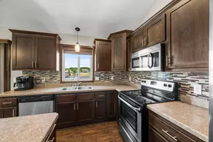 10 8th Ave SE, Isanti, MN 55040 - Photo 18