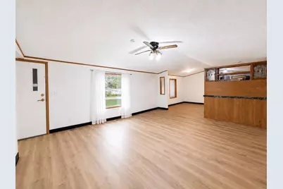 305 Mozart Avenue E, Mankato, MN 56001 - Photo 6