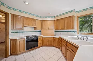 5202 Pierce St NE, Fridley, MN 55421 - Photo 10