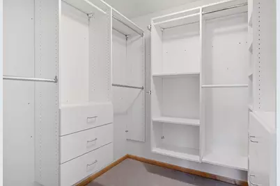 1530 Zarthan Avenue S #307, Saint Louis Park, MN 55416 - Photo 2