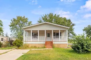 1845 83rd St W, Inver Grove Heights, MN 55077 - Photo 2