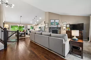 12920 Huntington Ct, Savage, MN 55378 - Photo 6