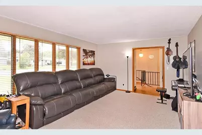 612 7th Avenue SW, Faribault, MN 55021 - Photo 10