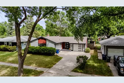 1328 18th Avenue S, Moorhead, MN 56560 - Photo 2