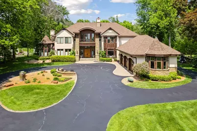 1910 Shoreline Drive, Wayzata, MN 55391 - Photo 2