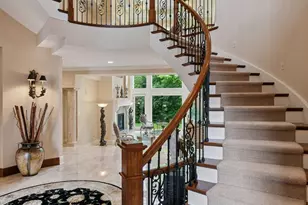 1910 Shoreline Dr, Wayzata, MN 55391 - Photo 30
