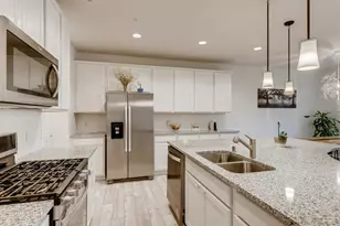 718 Maggie Way, Chanhassen, MN 55317 - Photo 8