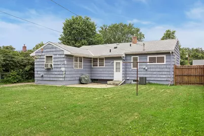 2002 Worcester Avenue, Saint Paul, MN 55116 - Photo 26