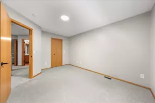 4856 Helena Ln N, Oakdale, MN 55128 - Photo 20