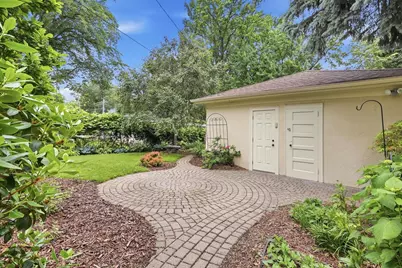 4136 Grand Avenue S, Minneapolis, MN 55409 - Photo 30