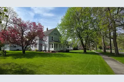 915 Riverside Drive, International Falls, MN 56649 - Photo 24