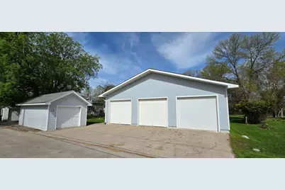 915 Riverside Drive, International Falls, MN 56649 - Photo 22