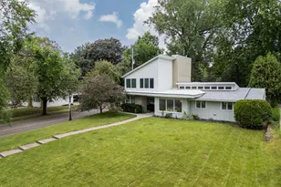 2191 Edgcumbe Rd, Saint Paul, MN 55116 - Photo 6