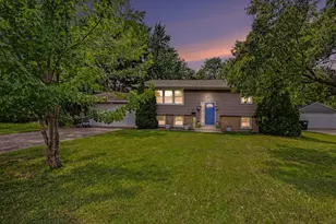 4922 Washington St NE, Columbia Heights, MN 55421 - Photo 4