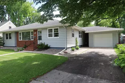 626 Oak Street, Breckenridge, MN 56520 - Photo 1