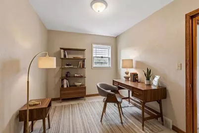 1806 Montana Avenue E, Saint Paul, MN 55119 - Photo 18