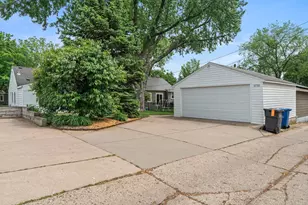 5750 Pleasant Ave, Minneapolis, MN 55419 - Photo 30