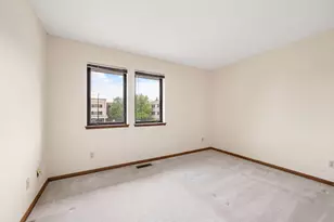 336 W 5th St, Waconia, MN 55387 - Photo 16