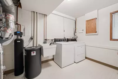 336 W 5th Street, Waconia, MN 55387 - Photo 24