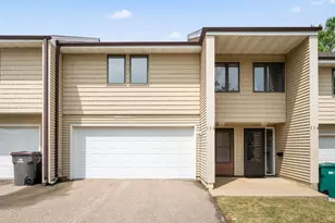 336 W 5th St, Waconia, MN 55387 - Photo 1