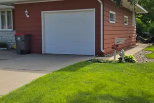 511 S Mccornell Ave, Parkers Prairie, MN 56361 - Photo 4