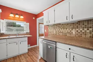 418 20th Ave N, Fargo, ND 58102 - Photo 8