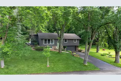 5950 Holiday Road, Minnetonka, MN 55345 - Photo 32