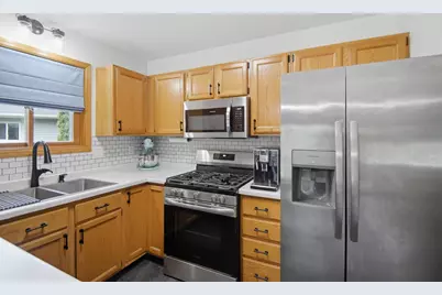 1950 Greenwood Drive, Owatonna, MN 55060 - Photo 10