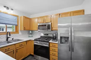 1950 Greenwood Dr, Owatonna, MN 55060 - Photo 10