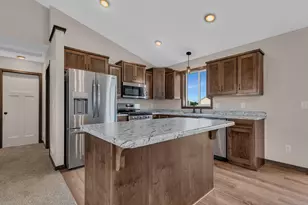 807 Prateria Ave, Avon, MN 56310 - Photo 6