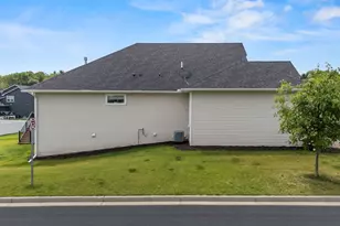 490 Elizabeth Way, Hudson, WI 54016 - Photo 36