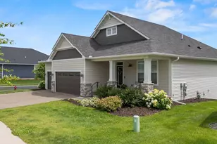 490 Elizabeth Way, Hudson, WI 54016 - Photo 1