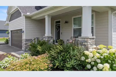 490 Elizabeth Way, Hudson, WI 54016 - Photo 6