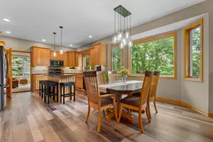 11655 Castle Bluff Ln SW, Stewartville, MN 55976 - Photo 16