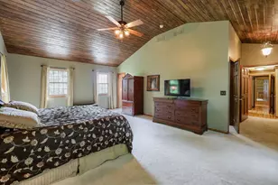 211 Paisley Ln, Golden Valley, MN 55422 - Photo 22