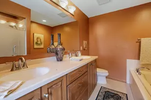 211 Paisley Ln, Golden Valley, MN 55422 - Photo 32