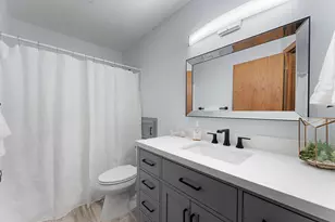 6121 Creek View Trail, Minnetonka, MN 55345 - Photo 10