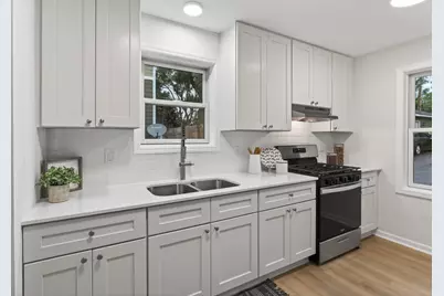 2210 Irving Avenue N, Minneapolis, MN 55411 - Photo 4