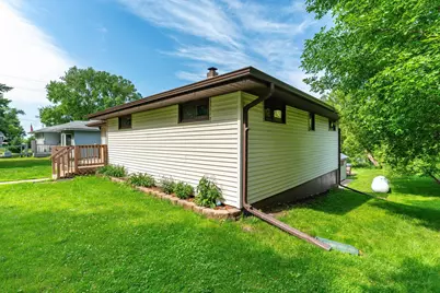 218 5th Avenue SE, Elbow Lake, MN 56531 - Photo 4